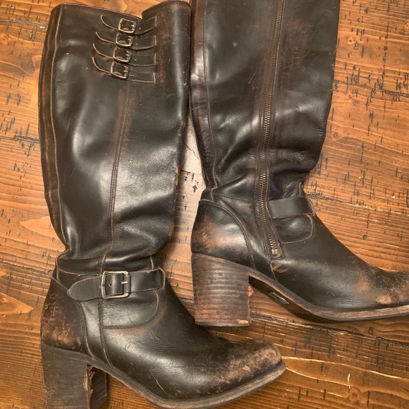 Frye Kelly belted tall boots - Picture 6 of 8